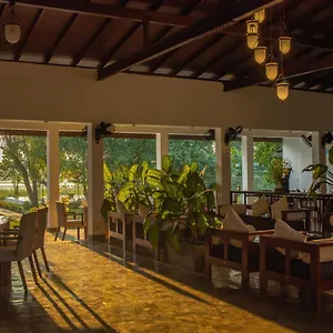 Hotel Wewa Addara - By The, Sigiriya